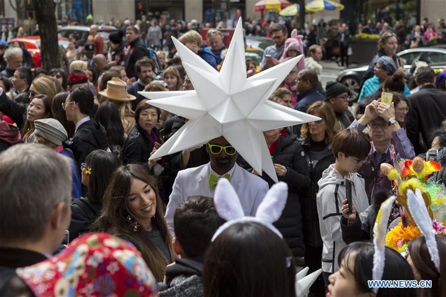 U.S.-NEW YORK-EASTER-BONNET-PARADE