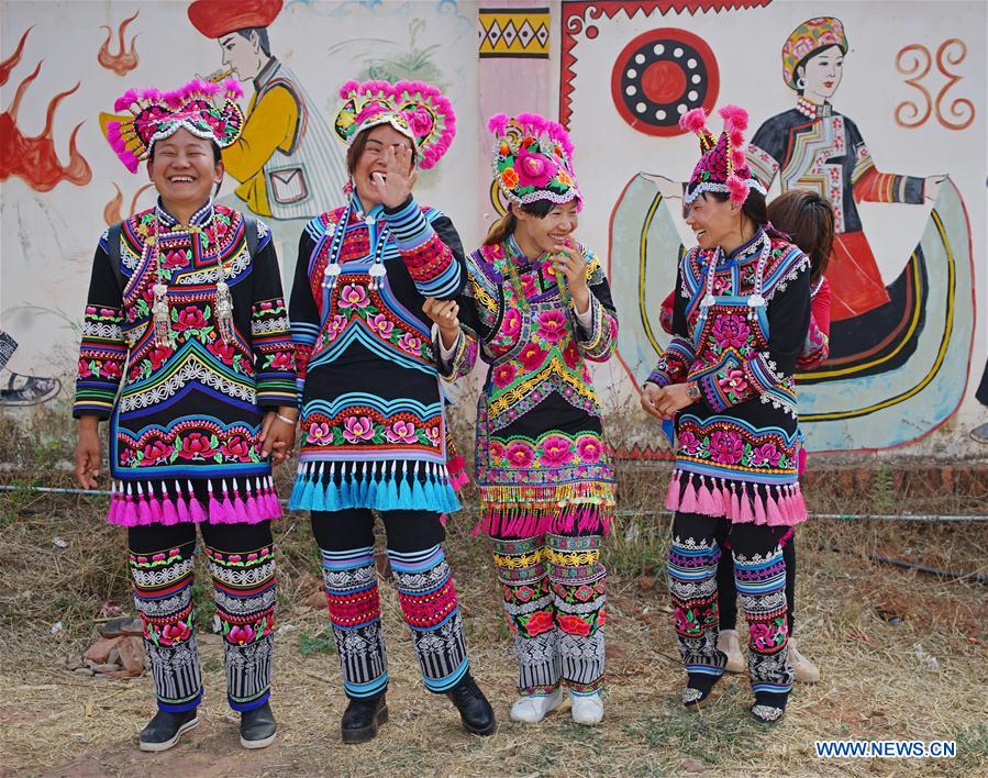 CHINA-YUNNAN-EMBROIDERY-BOOM (CN)