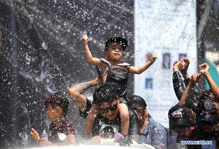 MYANMAR-YANGON-TRADITIONAL WATER FESTIVAL