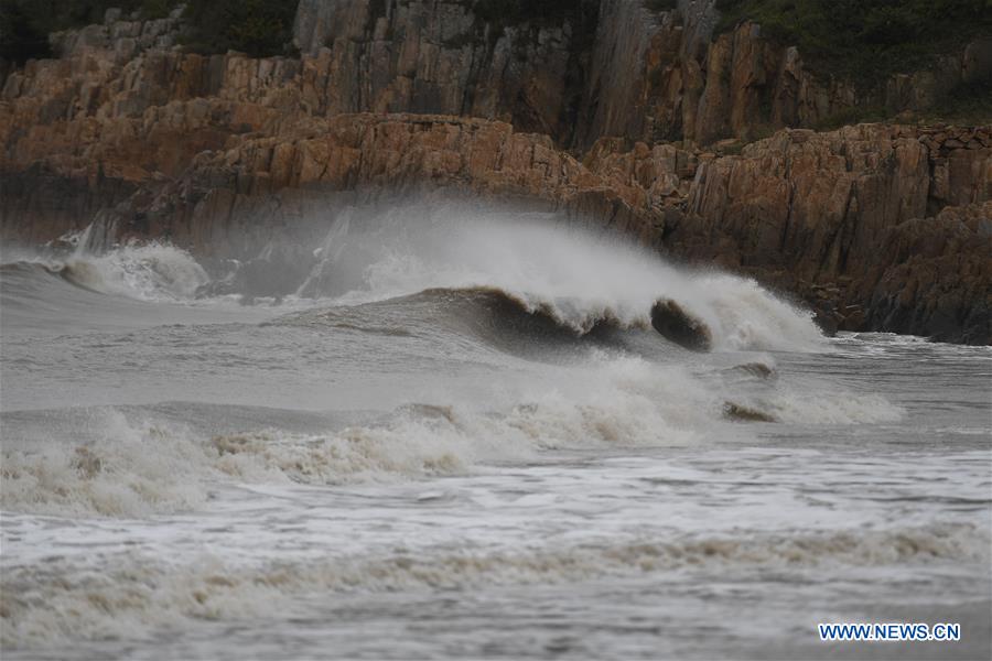 CHINA-TYPHOON AMPIL-LANDFALL(CN)