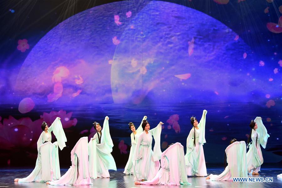 CHINA-LANZHOU-MID-AUTUMN FESTIVAL-PERFORMANCE (CN)