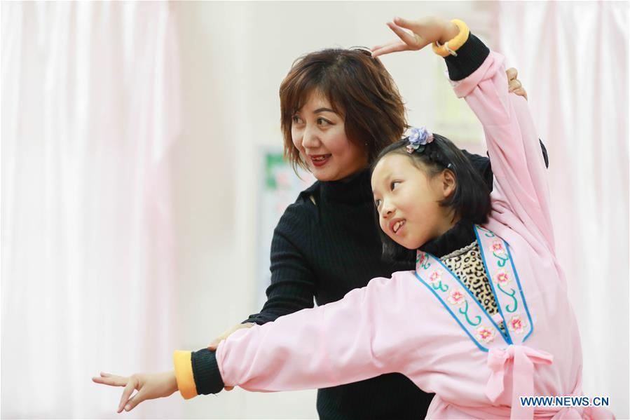 #CHINA-JIANGSU-HUANGMEI OPERA-STUDENTS (CN)