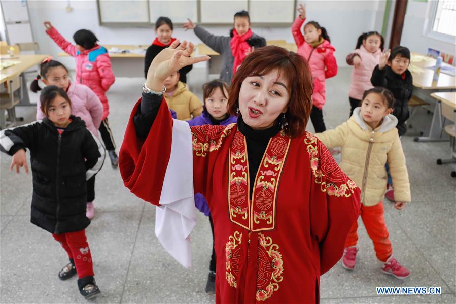 #CHINA-JIANGSU-HUANGMEI OPERA-STUDENTS (CN)