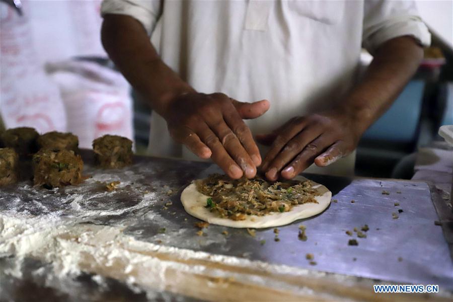 PAKISTAN-RAWALPINDI-RAMADAN-IFTAR-FOOD