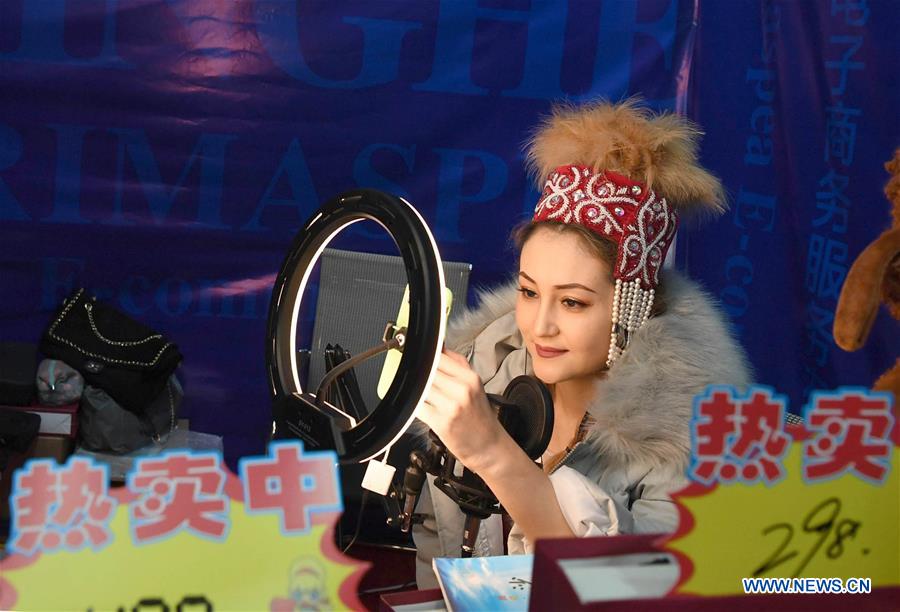 CHINA-XINJIANG-WINTER TOURISM TRADE FAIR-OPEN (CN)