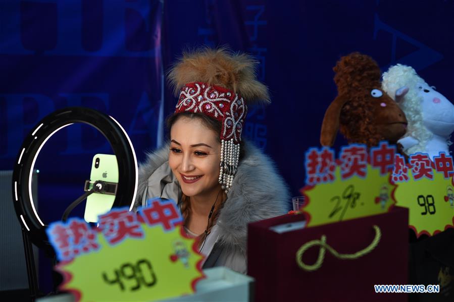 CHINA-XINJIANG-WINTER TOURISM TRADE FAIR-OPEN (CN)