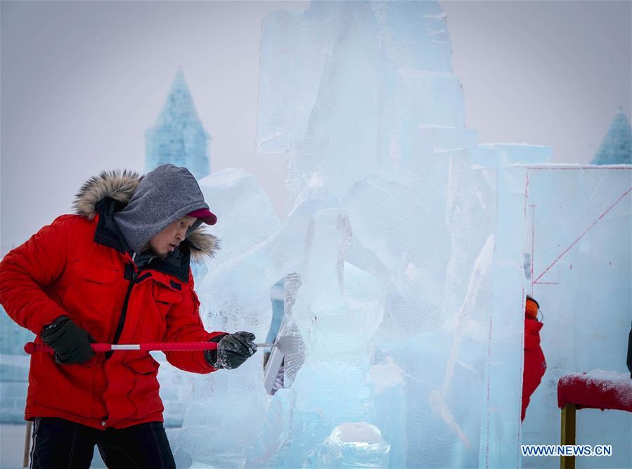 CHINA-HARBIN-ICE SCULPTURE COMPETITION (CN)