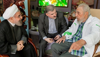 Cuban leader Fidel Castro meets visiting Iranian president