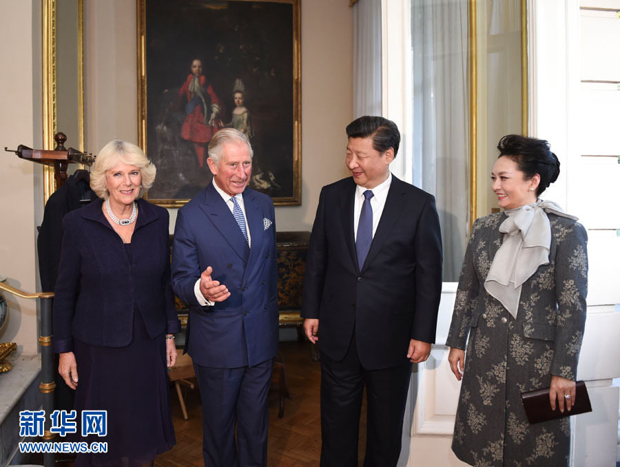 10月20日，国家主席习近平和夫人彭丽媛在伦敦会见英国查尔斯王储夫妇。 新华社记者 谢环驰 摄